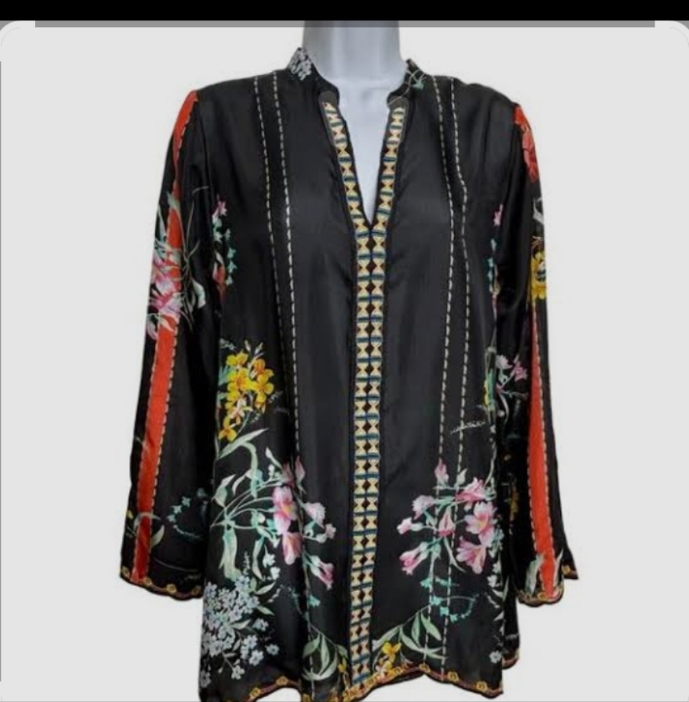 Johnny Was silk 🌺floral embroidered tunic top named Eule. Size XS